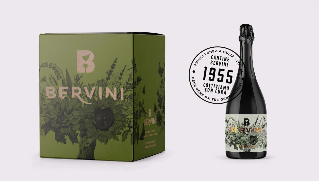 Box with mockup bottle